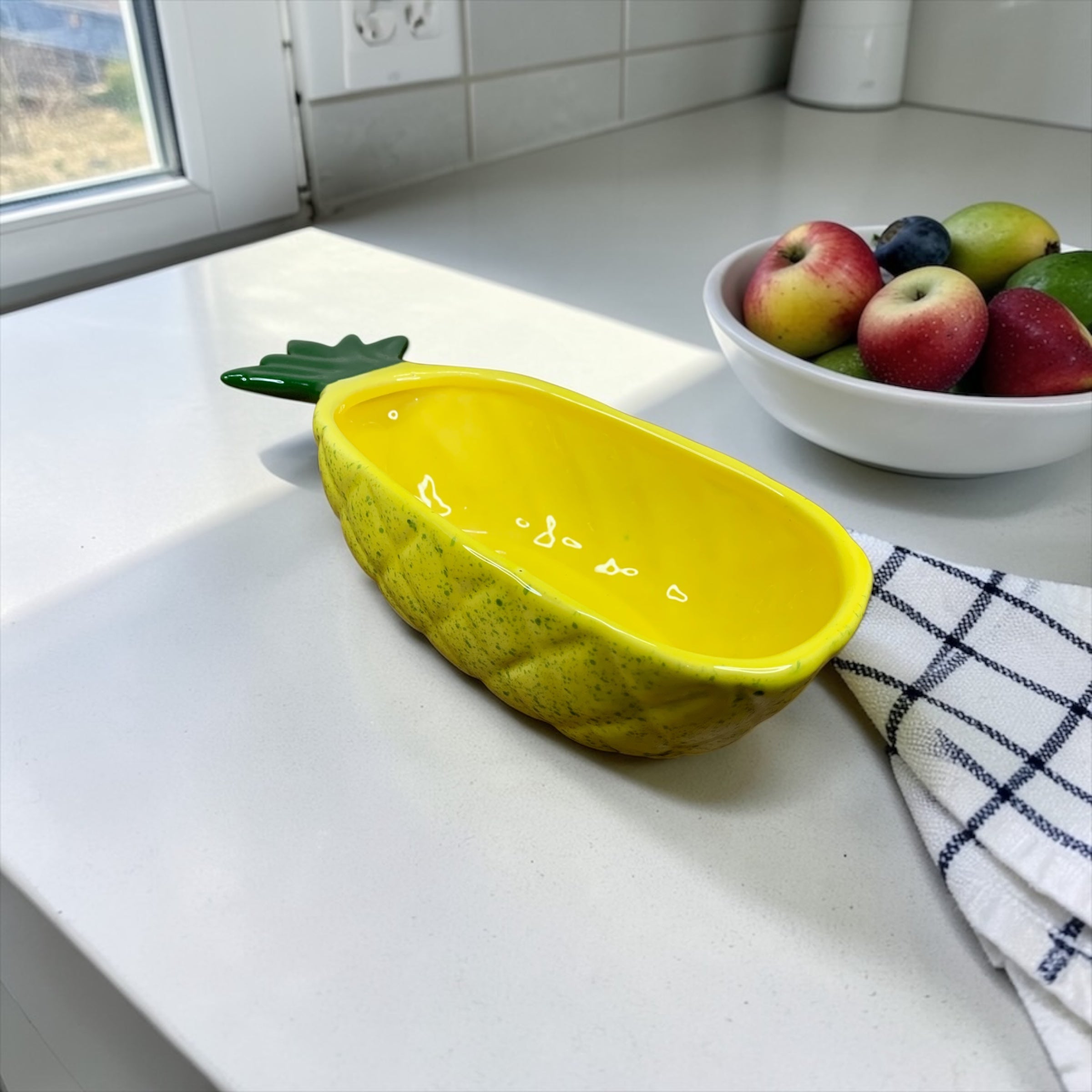 Bowl de Abacaxi Amarelo Decorado de Cerâmica