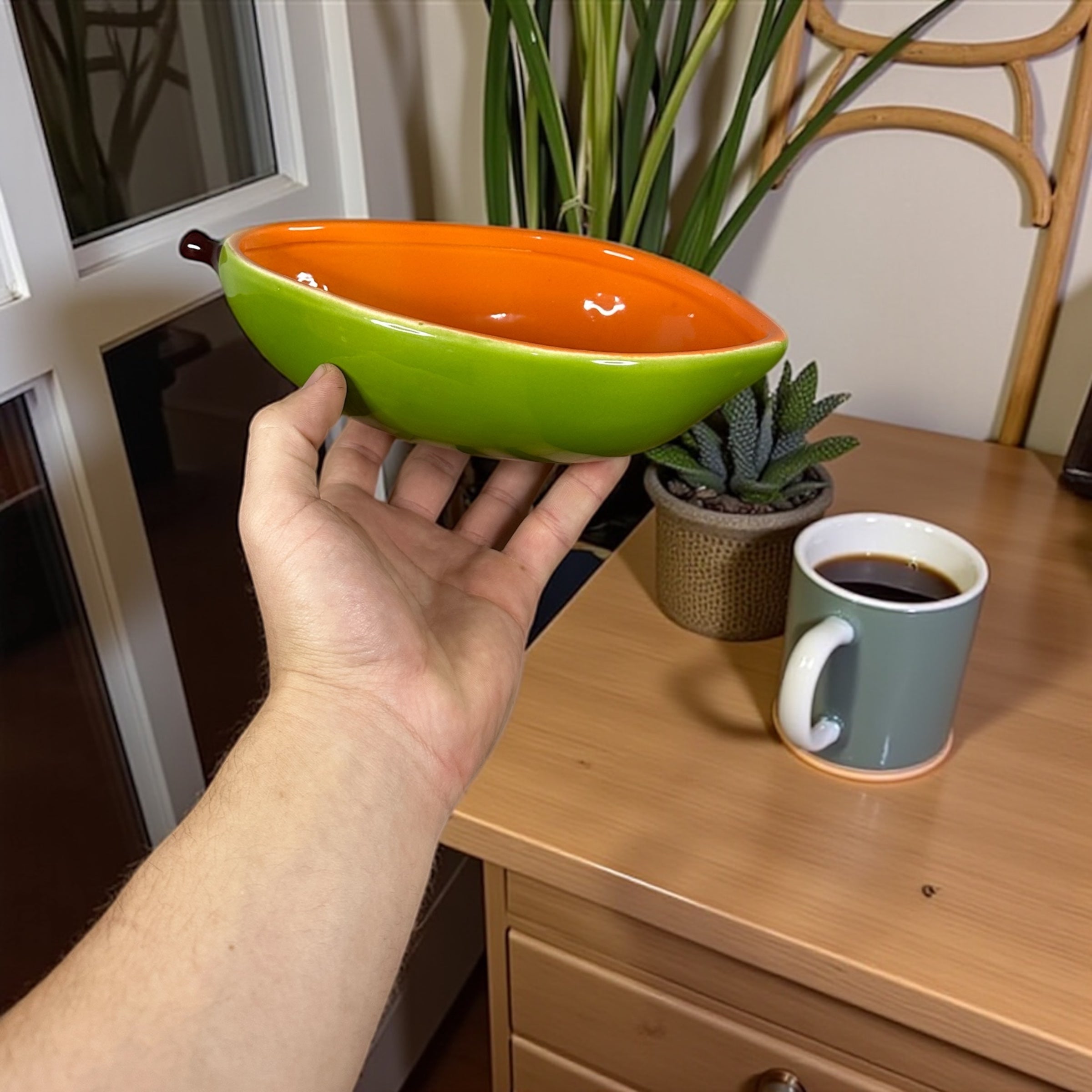 Bowl de Mamão Feito de Cerâmica Esmaltada