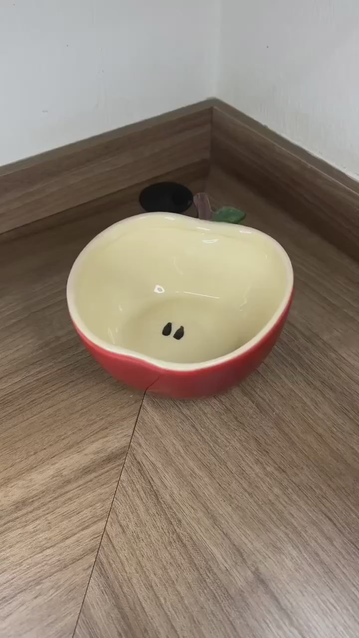 Bowl de Maça Vermelha Decorado Á Mão de Cerâmica