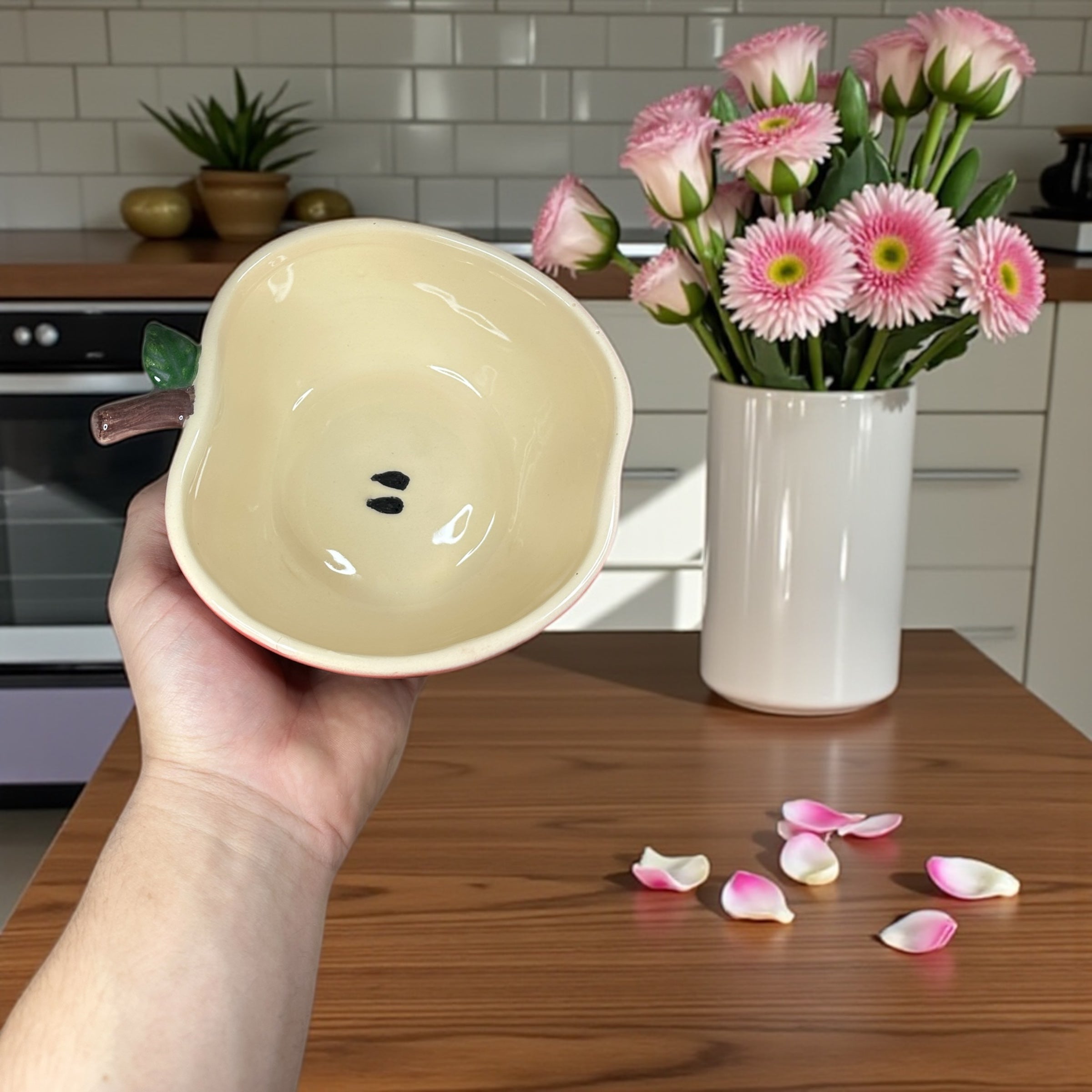 Bowl de Maça Vermelha Decorado Á Mão de Cerâmica